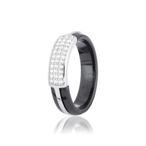 Серебряное кольцо с фианитами и черной керамикой (К2ФК/1009)