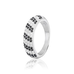 Серебряное кольцо с черными фианитами (К2ФО/800)
