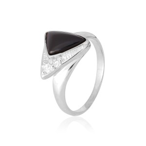 Серебряное кольцо с черными фианитами (КК2ФО/022)