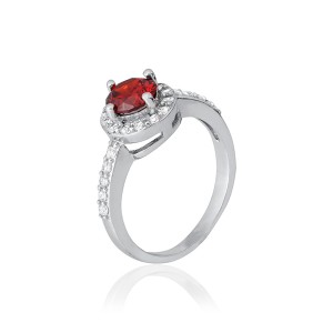 Серебряное кольцо с красными фианитами (КК2ФГ/437)