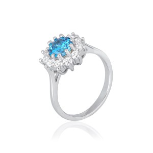 Серебряное кольцо с голубыми фианитами (КК2ФЛТ/379)