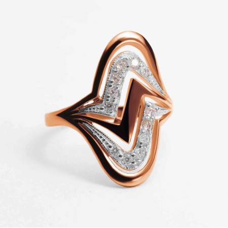 Серебряное кольцо позолоченное необычной формы с фианитами
