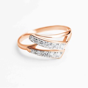 Серебряное кольцо позолоченное с белым фианитом