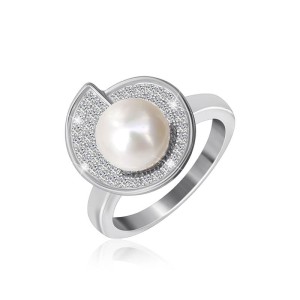 Серебряное кольцо покрытое родием с жемчужина/фианитами (КК2ФЖ/417)