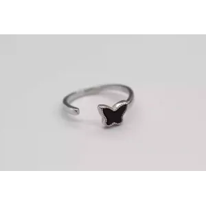 Серебряное кольцо в стиле 'Van Cleef & Arpels' с ониксом