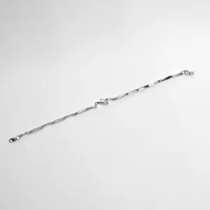 Серебряный браслет со вставкой фианит