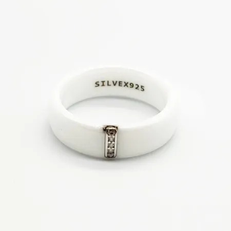 Серебряное кольцо со вставкой фианит/керамика