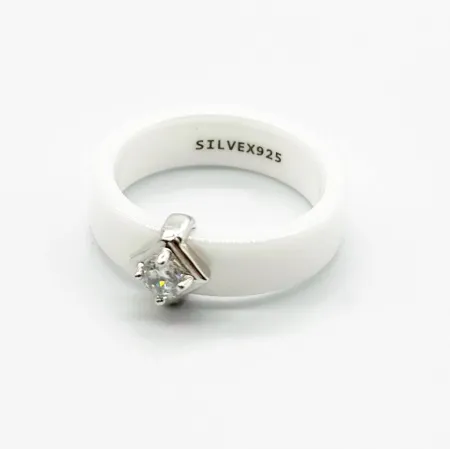 Серебряное кольцо со вставкой фианит/керамика