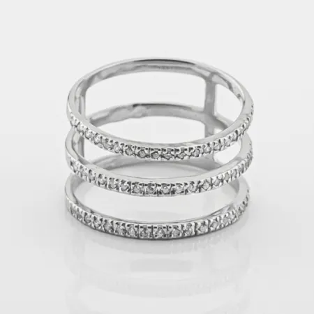 Срібна каблучка зі вставкою фіаніт