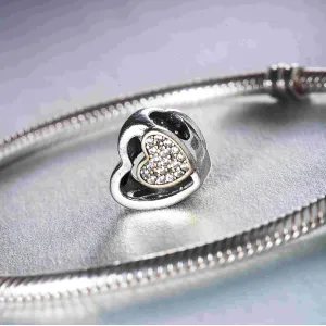 Серебряный шарм с фианитами Вечная любовь